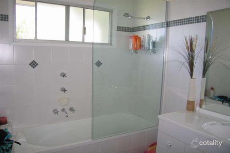 Property photo of 9 Birru Street Wynnum West QLD 4178