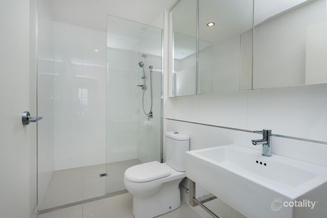 Property photo of 441/73 Lake Street Caroline Springs VIC 3023