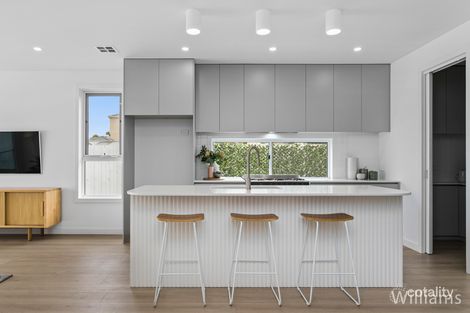 Property photo of 27 Jubilee Street Newport VIC 3015