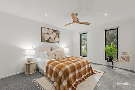 Property photo of 33 Centreside Drive Torquay VIC 3228