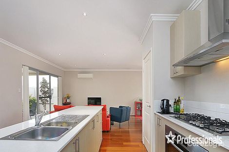 Property photo of 10/9 Parnell Way Canning Vale WA 6155