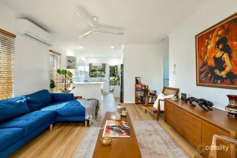 7/401-409 Mccoombe St, Mooroobool, QLD 4870