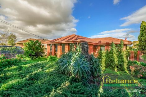 Property photo of 4 Lachlan Road Melton South VIC 3338