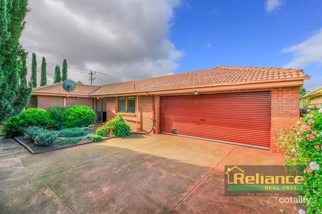 Property photo of 4 Lachlan Road Melton South VIC 3338