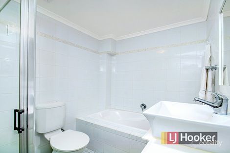Property photo of 4/7-15 Purser Avenue Castle Hill NSW 2154