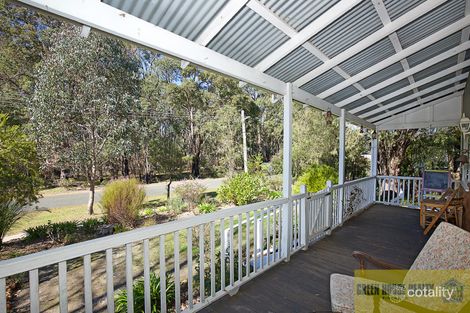 Property photo of 29 Marginata Crescent Dwellingup WA 6213