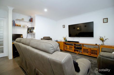 Property photo of 22 Luderick Grove Warnbro WA 6169