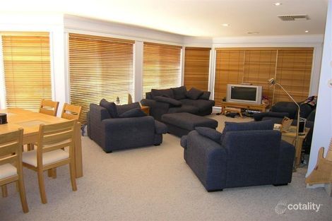 Property photo of 2 Bluegum Lane Croydon South VIC 3136