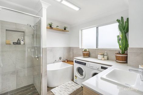 Property photo of 7/8 Nyrang Avenue Palm Beach QLD 4221