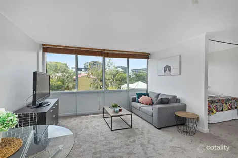 Property photo of 13/554 Main Street Kangaroo Point QLD 4169