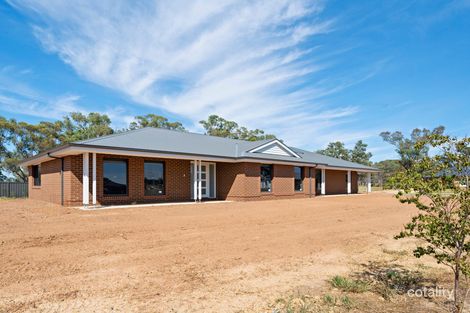 Property photo of 4 Mayfair Drive Benalla VIC 3672