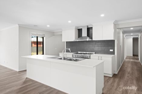 Property photo of 4 Mayfair Drive Benalla VIC 3672