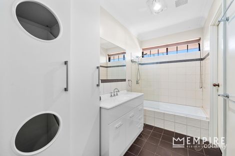 Property photo of 9 Kipling Street Lake Coogee WA 6166