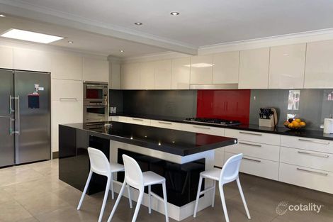 Property photo of 19 Appletree Drive Glen Waverley VIC 3150