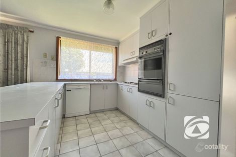 Property photo of 20 Heyington Circle Narre Warren VIC 3805