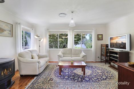 Property photo of 19 The Appian Way Woodford NSW 2778