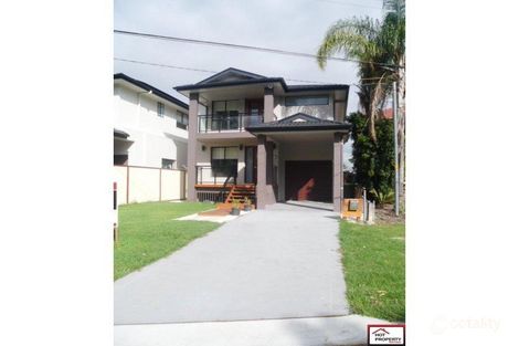 11b Swain St, Moorebank, NSW 2170