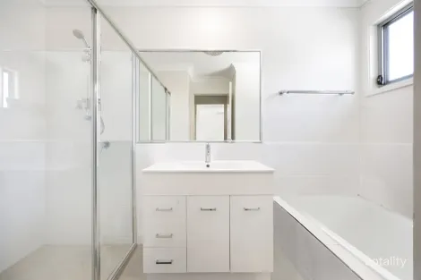 Property photo of 60/17 Greensboro Place Little Mountain QLD 4551