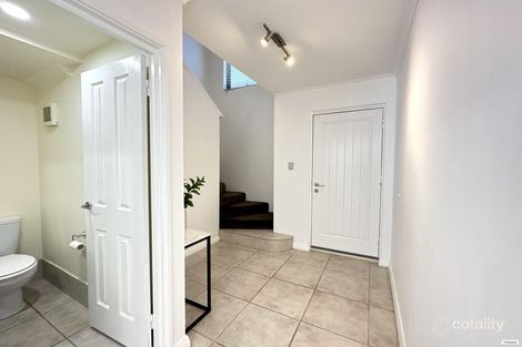 Property photo of 3/118 Huntriss Road Karrinyup WA 6018