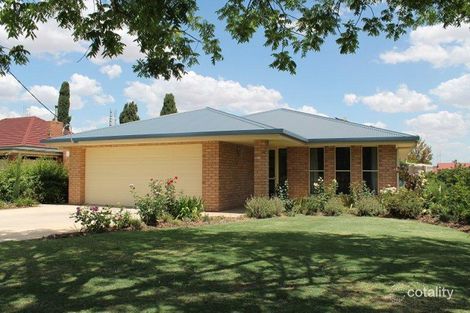 33 Cecile St, Parkes, NSW 2870