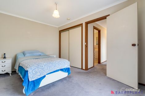 Property photo of 2/27 Whitelaw Street Reservoir VIC 3073