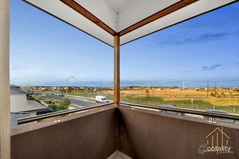 Property photo of 87 Thoroughbred Drive Clyde North VIC 3978