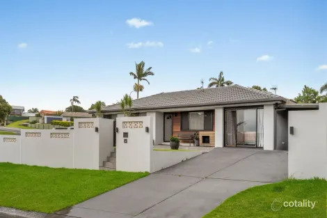 Property photo of 27 Pappas Way Carrara QLD 4211