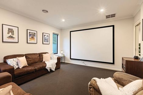 Property photo of 19 Limetree Way Lake Gardens VIC 3355