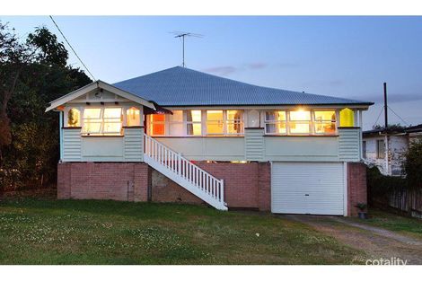 11 Athol St, Yeronga, QLD 4104