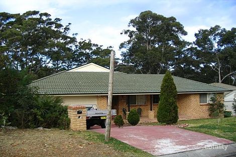 4 Ruby Pl, Green Point, NSW 2251