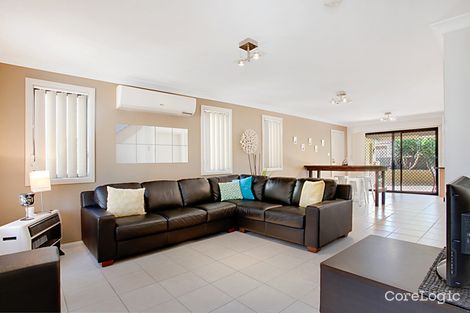 Property photo of 2/9 Fourth Avenue Macquarie Fields NSW 2564