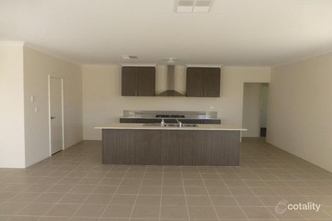 Property photo of 15 Johnsonia Bend Hammond Park WA 6164