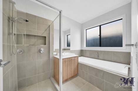 Property photo of 30 Gunter Drive Tarneit VIC 3029
