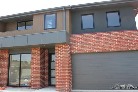 1/305 Mckinnon Rd, Bentleigh East, VIC 3165