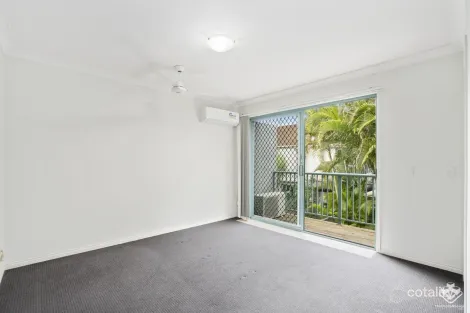 Property photo of 1/89 Heeb Street Ashmore QLD 4214