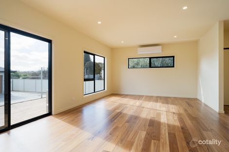 Property photo of 2/5A Gainsborough Street Castlemaine VIC 3450