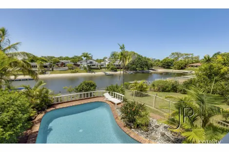 11 Coobowie St, Broadbeach Waters, QLD 4218