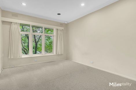 Property photo of 217 Mountain View Parade Rosanna VIC 3084