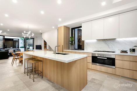 Property photo of 21 Fairbairn Road Toorak VIC 3142