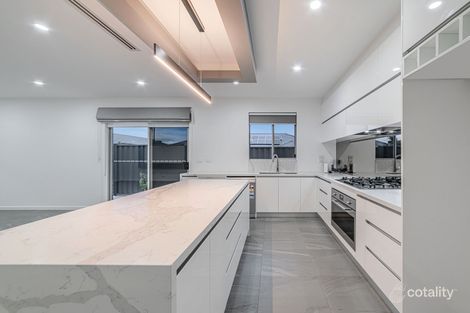 Property photo of 140 Champion Parade Craigieburn VIC 3064