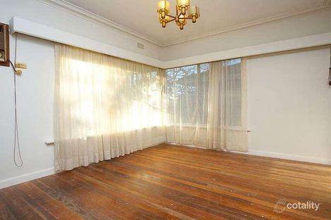 Property photo of 8 Peveril Street Glen Waverley VIC 3150