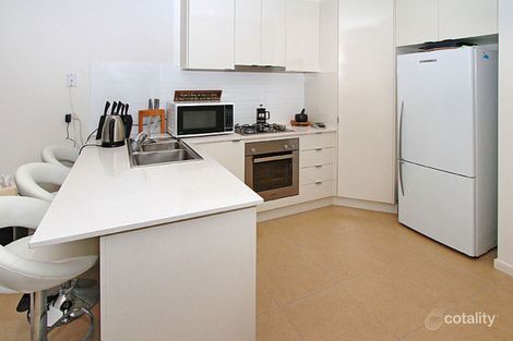 Property photo of 3/10 Tekapo Crescent Taylors Lakes VIC 3038