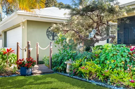 Property photo of 14 Plover Drive Landsborough QLD 4550