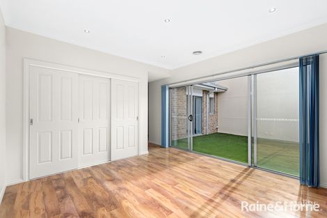 Property photo of 6/12 Cheviot Drive Truganina VIC 3029