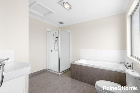 Property photo of 6/12 Cheviot Drive Truganina VIC 3029