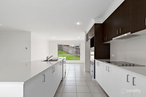 Property photo of 35 Opperman Drive Springfield Lakes QLD 4300