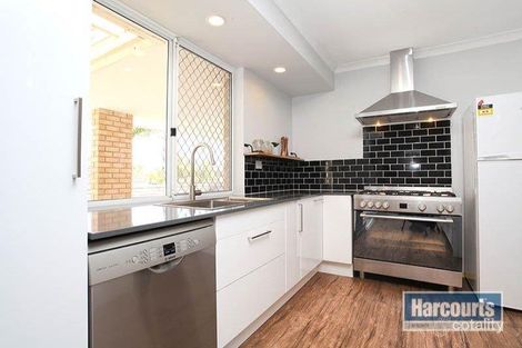 Property photo of 14 St Lawrence Drive Beechboro WA 6063
