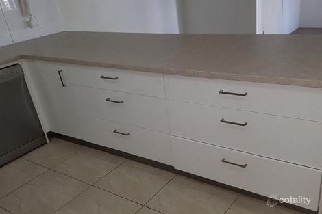 1/37 Bayview St, Runaway Bay, QLD 4216