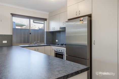 42 Breamore St, Elizabeth North, SA 5113