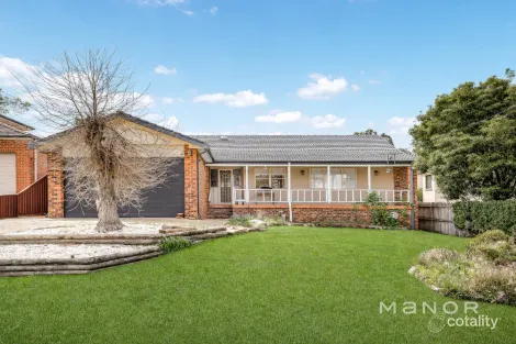 8 Graham Cres, Baulkham Hills, NSW 2153